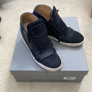 Giuseppe Zanotti black sneaker wedge in size 37.5